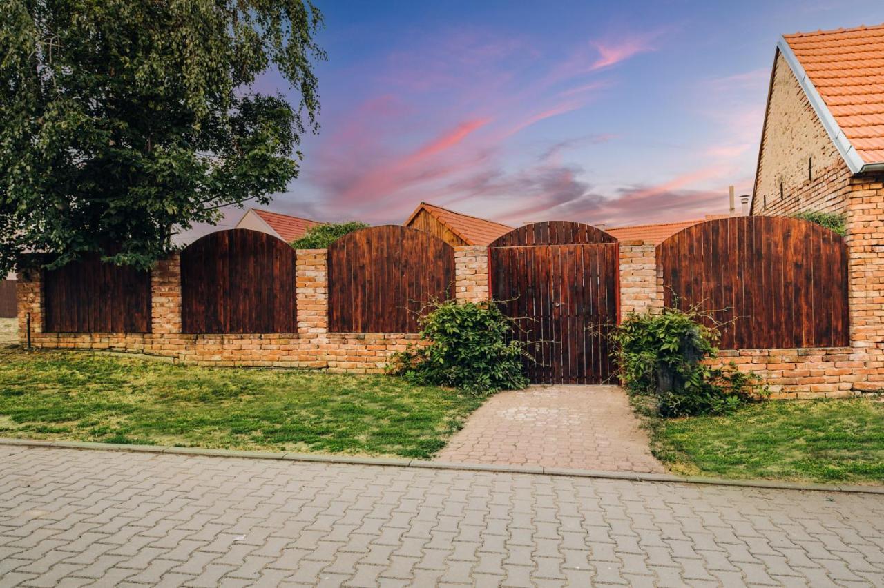 Chalupa Šakvice l Jižní Morava l Pálava Exterior foto